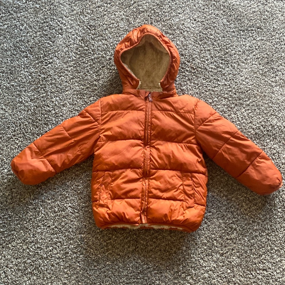 Warm, toddler puffer coat. Size 3T